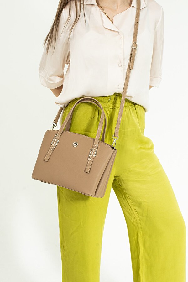 https://floimages.mncdn.com/media/catalog/product/23-06/23/200931911-2-1687516959.jpg