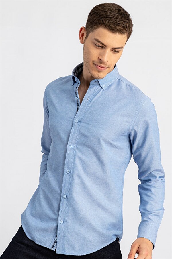 Erkek Slim Fit Dar Kesim Uzun Kollu Pamuklu Oxford Doku Kolay Ütülenebilir Mavi Düğmeli Yaka Gömlek