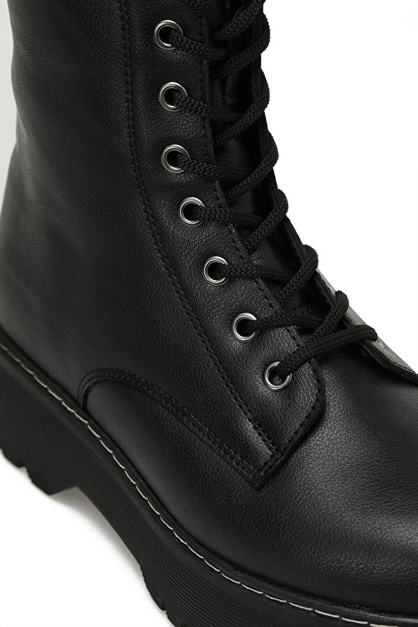 22K- 421 3PR Siyah Kadın Postal