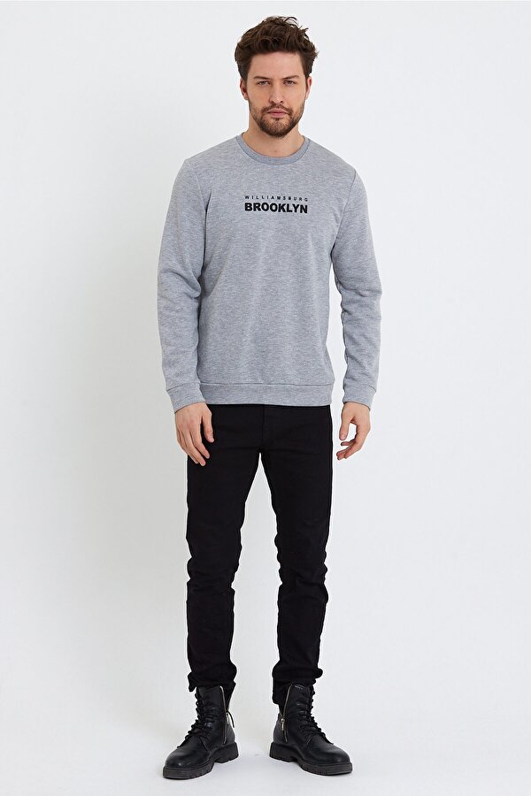 Erkek Bisiklet Yaka Regular Fit Brooklyn Baskılı Sweatshirt SPR23SW330