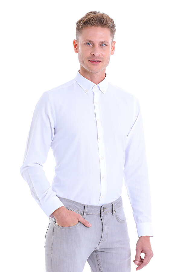 Beyaz Comfort Fit Düz Pamuklu Düğmeli Yaka Uzun Kollu Casual Gömlek