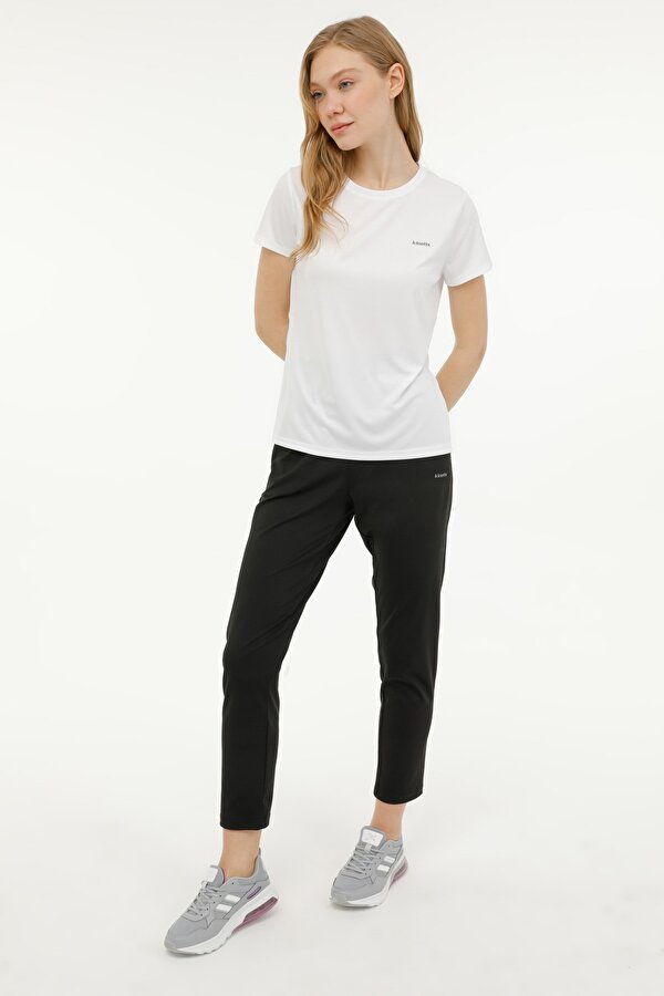 https://floimages.mncdn.com/media/catalog/product/23-10/31/101496890_m3-1698754949.JPG