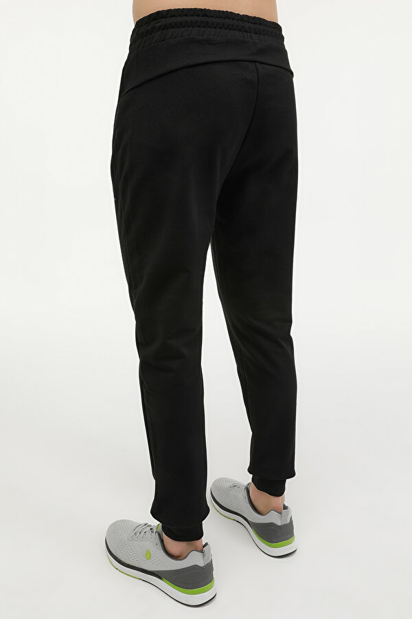 M-CT107 BASIC JOGGER 4FX BLACK Man 063