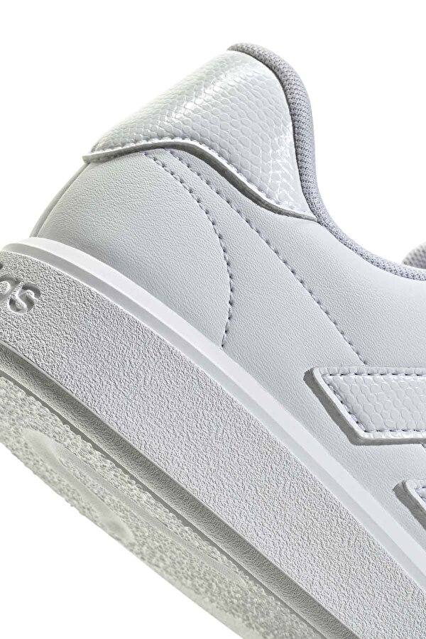 COURTBLOCK WHITE Woman 001