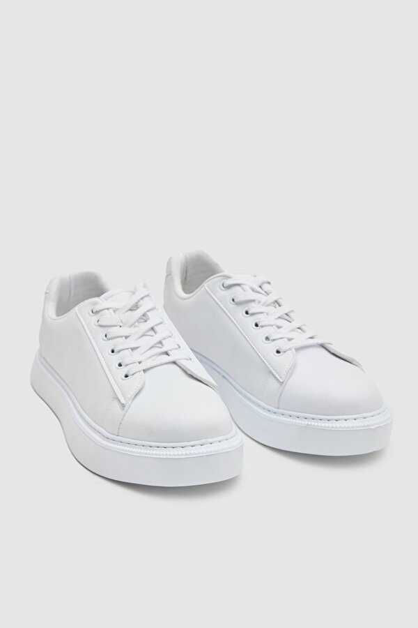 Beyaz Kalın Beyaz Tabanlı Sneaker Ayakkabi