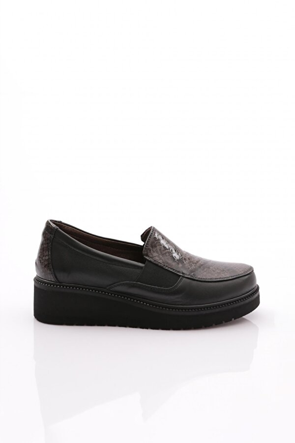 30730 Kadin Comfort Ayakkabi