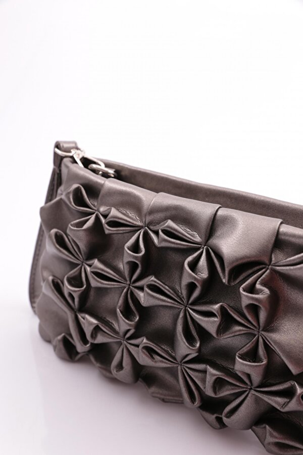 https://floimages.mncdn.com/media/catalog/product/24-02/28/201144253-4-1709106783.jpg