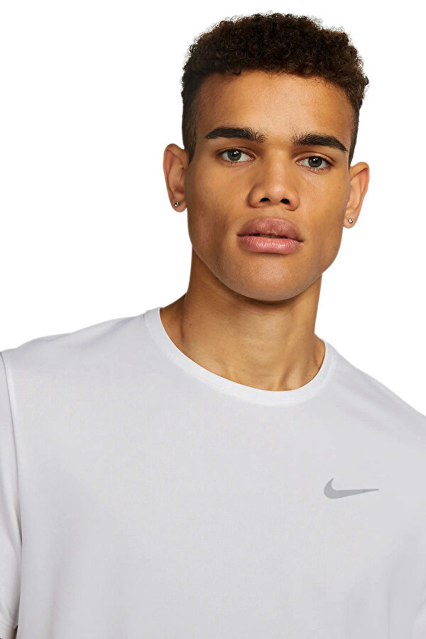 M NK DF UV MILER SS Beyaz Erkek Kısa Kol T-Shirt