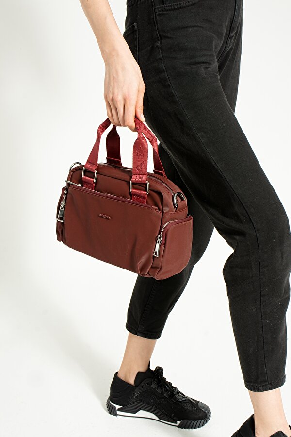 Mega Polo Fermuar Kapamalı Çok Bölmeli İç Kısmı Astarlı Şık ve Kullanışlı Tasarım Omuz Çantası