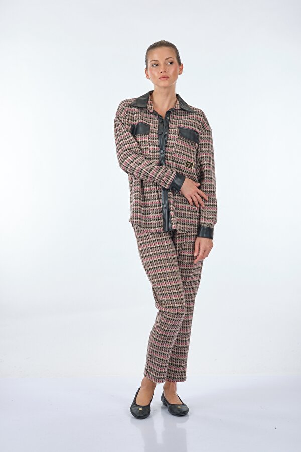 Düz Yaka Kazayağı Uzun Kollu Bej-Fuşya Kadın Gömlek 22236000104