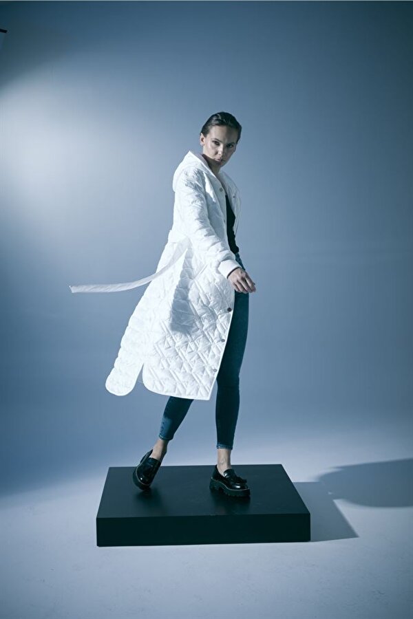 Kapüşonlu Bağlama Detaylı Ekru Kadın Kap 23271807