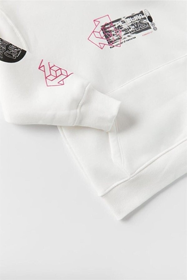 ERKEK ÇOCUK SIRT DETAYLI PAMUK KAPŞONLU SWEAT