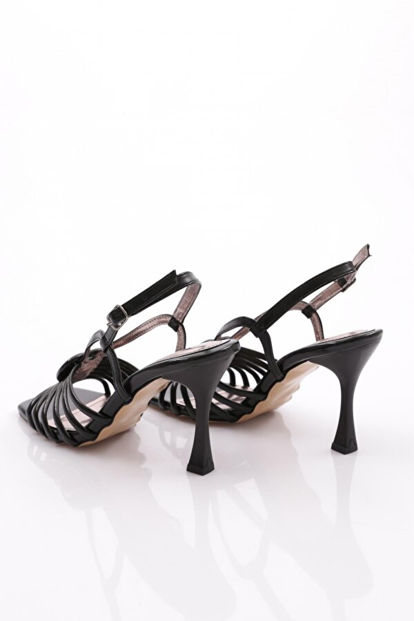 4030 Kadin Kalp Desenli Topuklu Ayakkabi