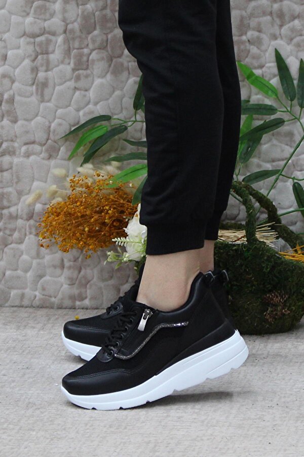 Flet 207 Siyah Beyaz Fermuarlı Bağçıklı Dolgu Taban Kadın Spor Ayakkabı