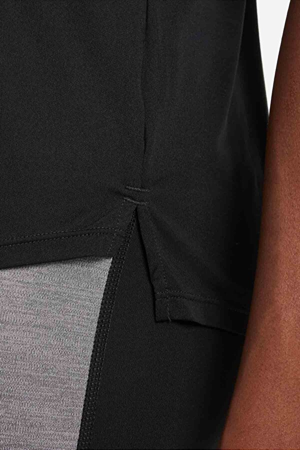 W NK ONE DF SS STD TOP BLACK Woman Sleeve T-Sh