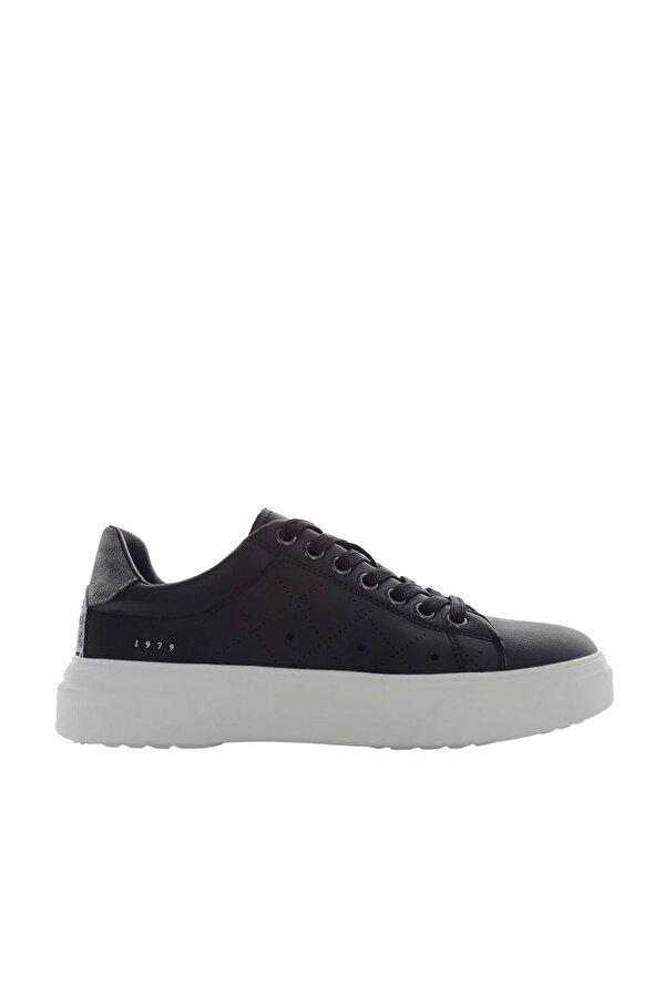 GAIA SNEAKER BLACK Woman Sneaker
