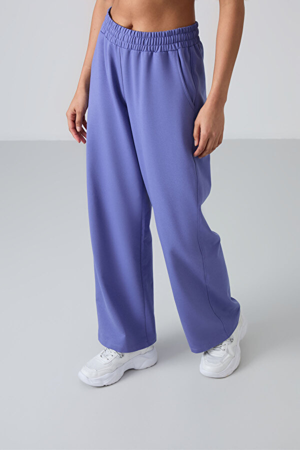 https://floimages.mncdn.com/media/catalog/product/24-07/18/201284780-1-1721306580.jpg