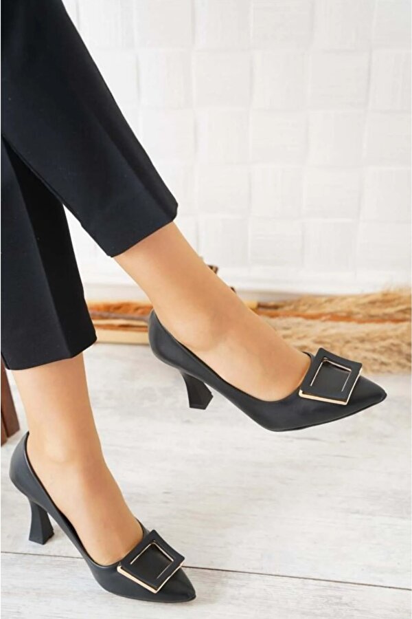 https://floimages.mncdn.com/media/catalog/product/24-07/26/201296746-1-1721990008.jpg