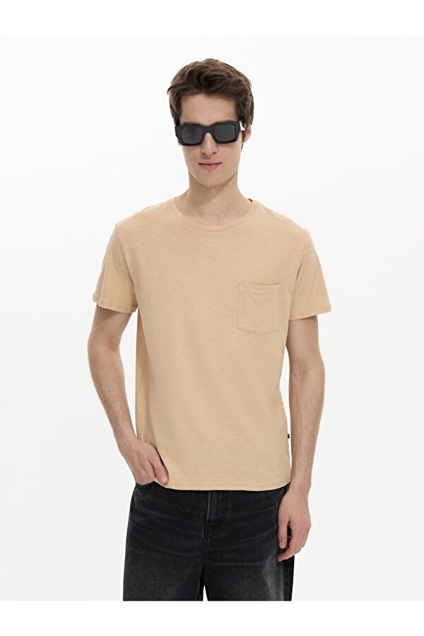 Cepli Kahve Rengi T-shırt