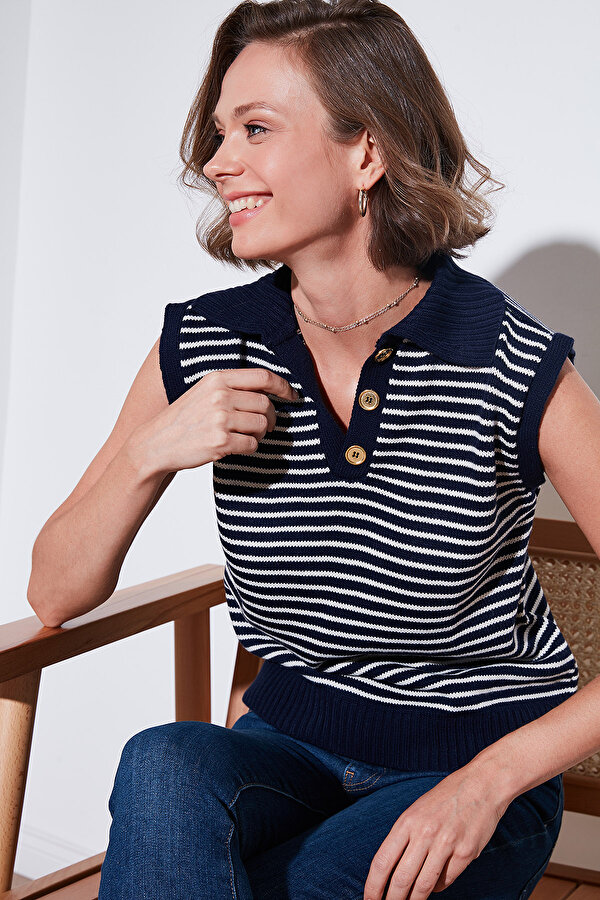 https://floimages.mncdn.com/media/catalog/product/24-08/29/201334041-1-1724920697.jpg