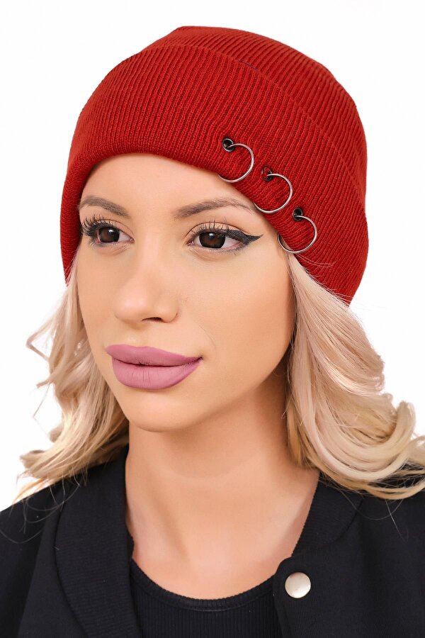 Kadın Bordo Piercingli Kışlık Bere