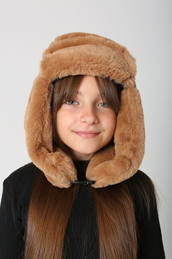 Camel Peluş Kürklü Kulaklıklı Çıtçıtlı Kız Çocuk Şapka