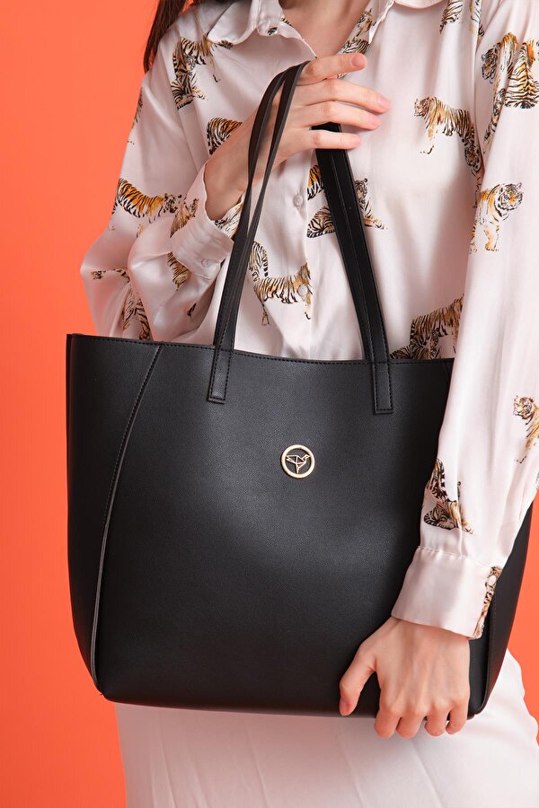 Sofia Mıknatıs Kapamalı Geniş Fermuar Bölmeli Büyük Boy Kadın Omuz Kol Çantası Siyah