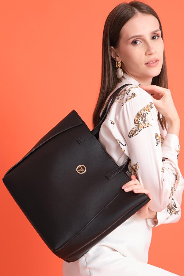 Sofia Mıknatıs Kapamalı Geniş Fermuar Bölmeli Büyük Boy Kadın Omuz Kol Çantası Siyah