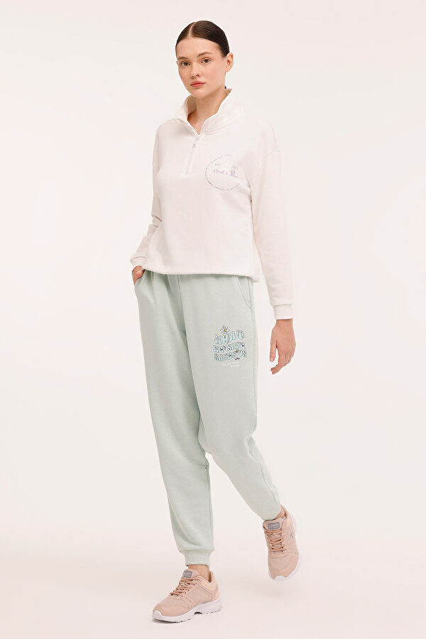 https://floimages.mncdn.com/media/catalog/product/24-10/01/101814136_m3.JPG