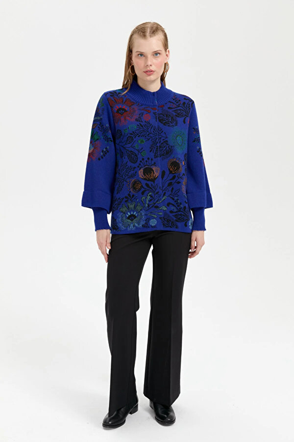 Kadın Dik Yaka Önü Renkli Çiçekli Kısa Yün Ceket 24050 K.S. Mavi