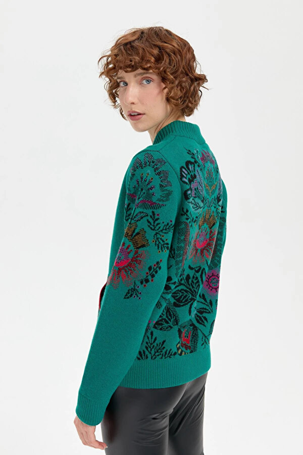 Kadın Hakim Yaka Arkası ve Kolu Çiçek Desenli Yün Ceket 24049 A.Ö. Başı