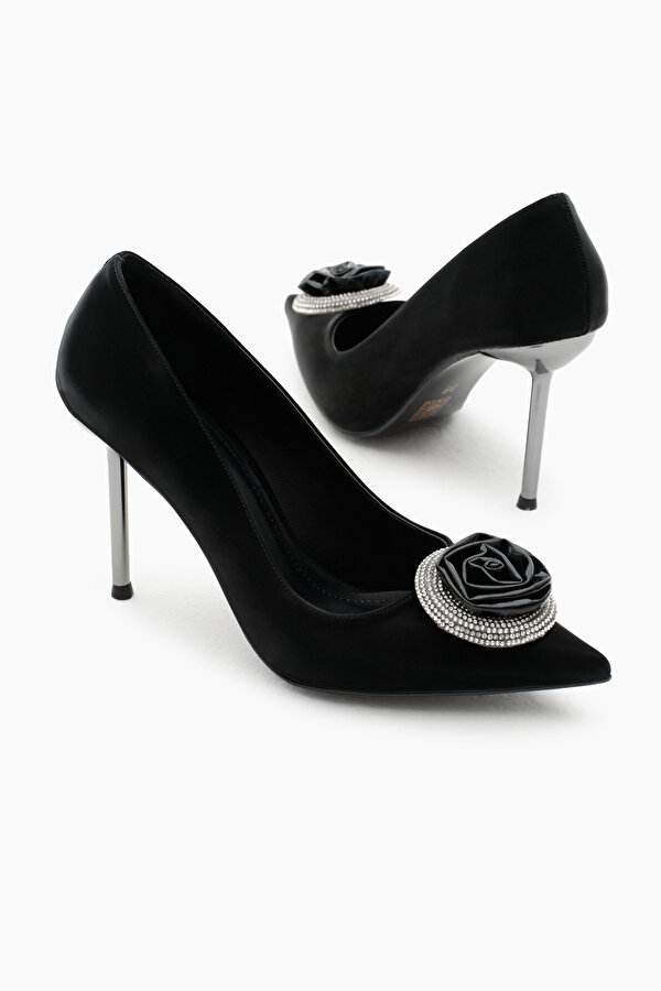 Kadın Siyah Neolit Taban Önü Gül Desenli Taşlı Sivri Burunlu Yüksek Topuklu Ayakkabı