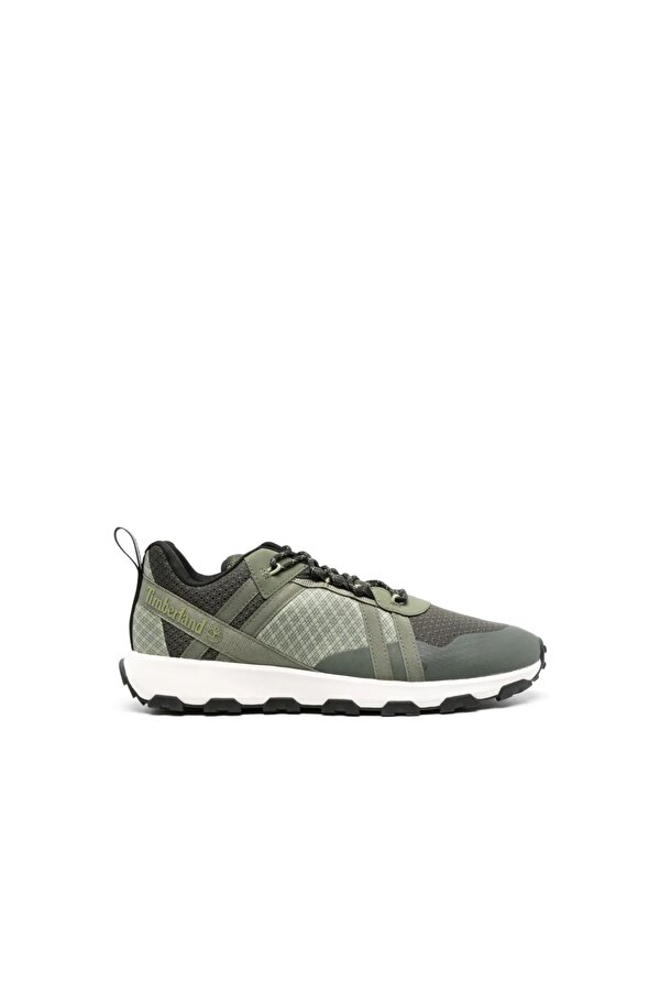 Low Lace Up Sneaker
