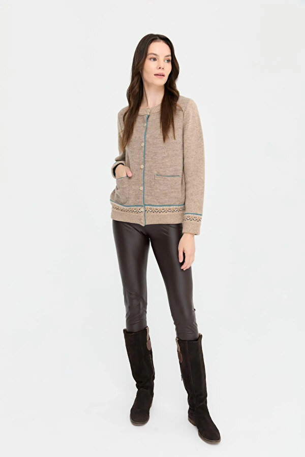 Kadın Sıfır Yaka Eteği ve Kol Ucu Desenli Yün Ceket 24085 K. Bej