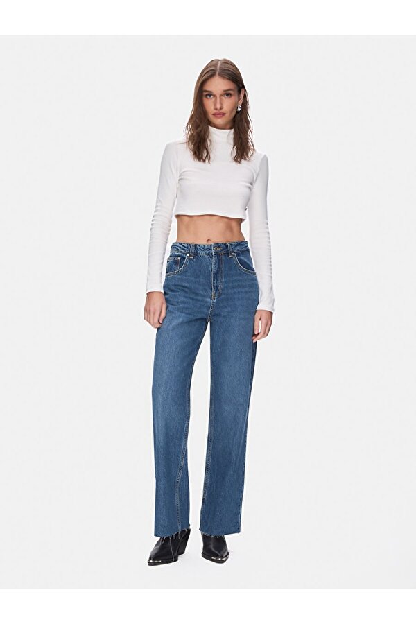 Ince Fitilli Dik Yaka Crop Krem Sweatshırt