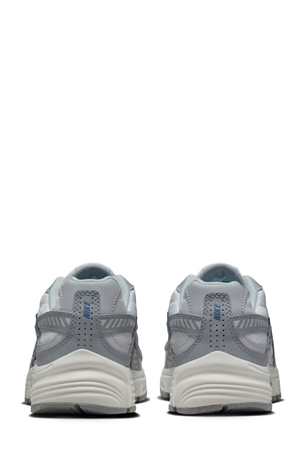 Nike Wmns Nike Initiator Белый Женщина Полуботинки