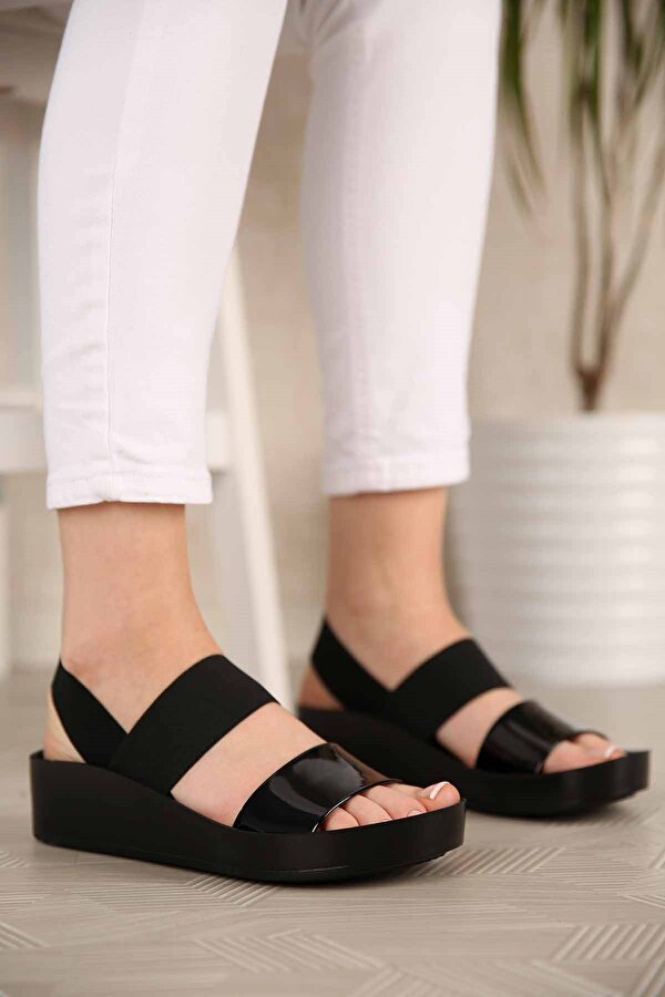 Kadın Lastikli Sandalet SİYAH RUGAN