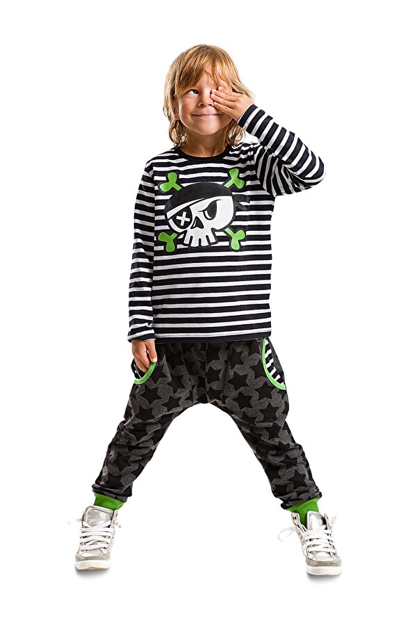 Korsan Kafa Erkek Çocuk T-shirt Pantolon Takım