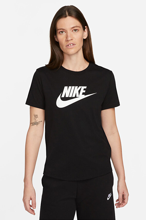 W NSW TEE ESSNTL ICN FTRA Siyah Kadın Kısa Kol T-Shirt