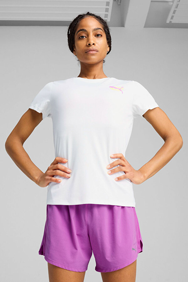 GRAPHICS RUNNING ILLUSTRA Beyaz Kadın Kısa Kol T-Shirt