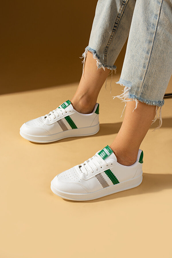 Şerit Detaylı Bağcıklı Rahat Taban Kadın Sneakers 001-1004-24BYeşil