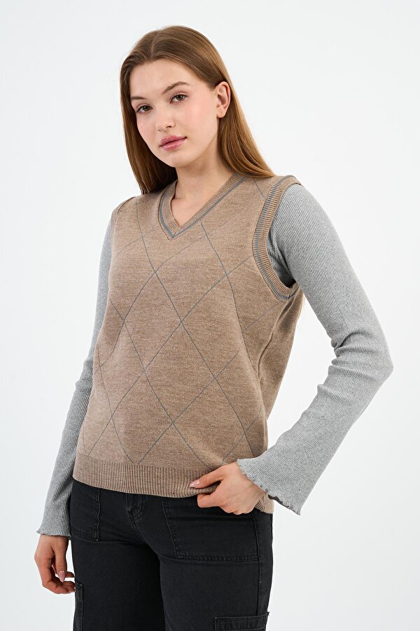 V Yaka Desenli Kadın Triko Süveter (E24-EZE24)