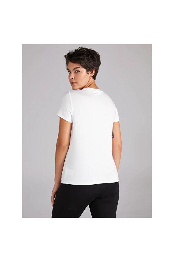 Kadın T-shirt B00002