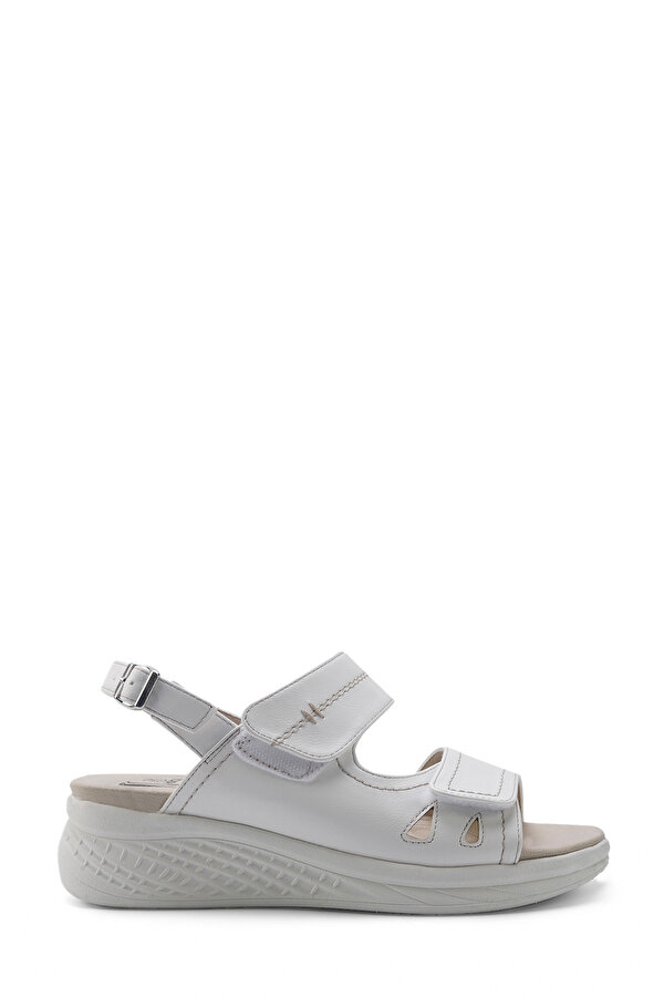 105486.Z5FX Beyaz Kadın Comfort Sandalet