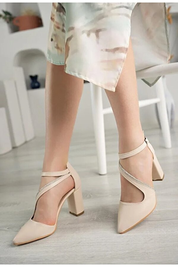 https://floimages.mncdn.com/media/catalog/product/25-02/04/201296768-3-1738672057.jpg