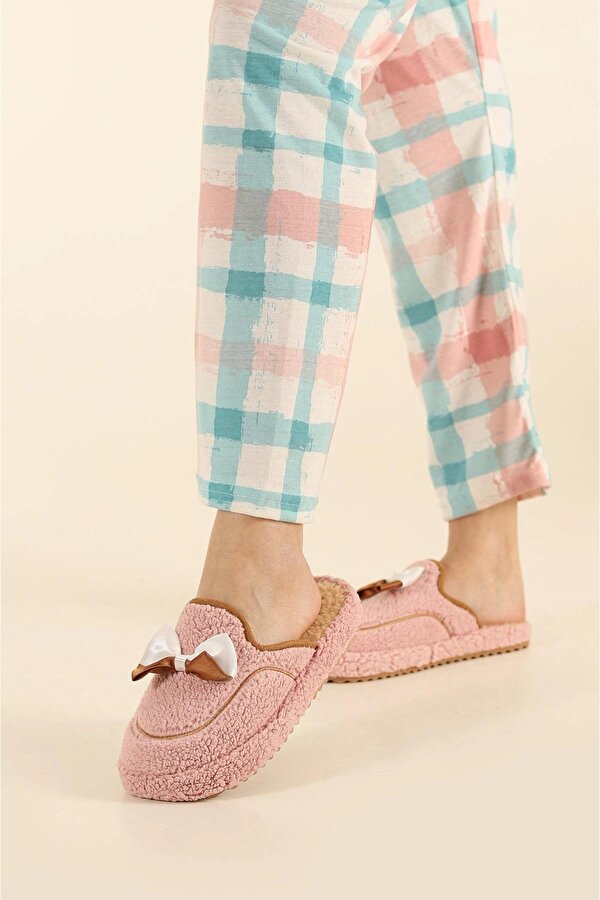 4118 Fiyonklu Kadın Günlük Ev Halı Misafir Terliği