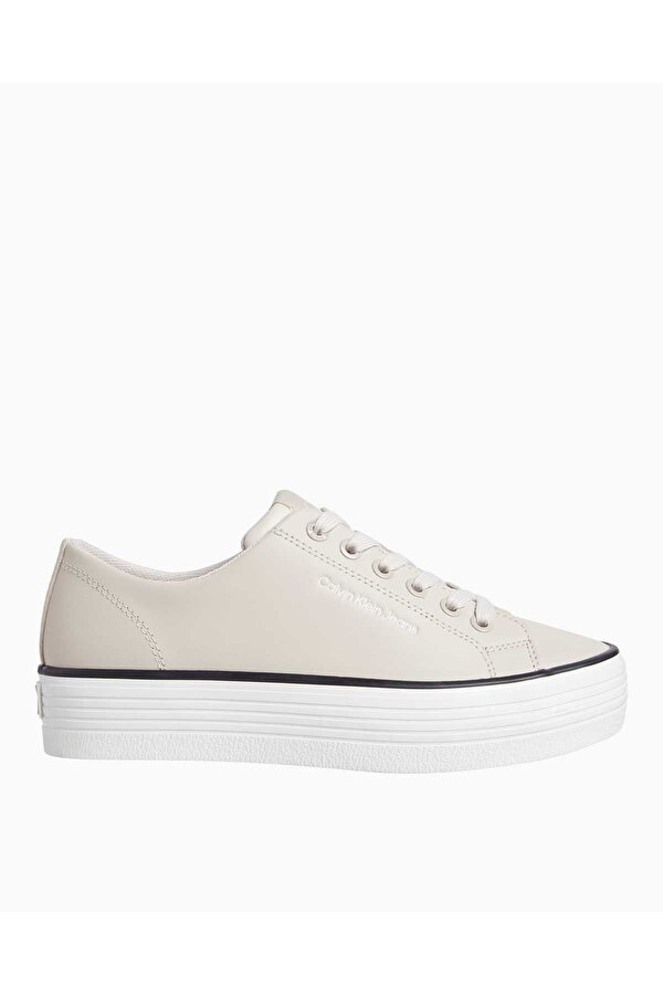 Bold Flatform Sneaker