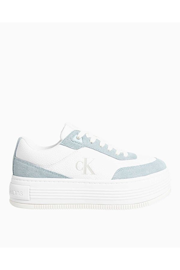Bold Flatform Low Top Sneaker