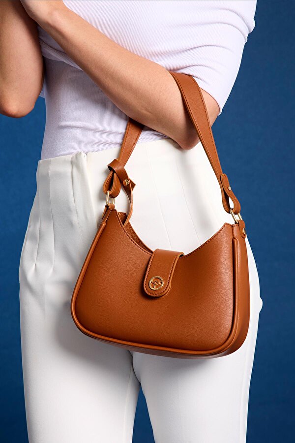 Larissa Mıknatıs Kapaklı Yavru Cüzdanlı Kadın Omuz ve Kol Çantası Taba