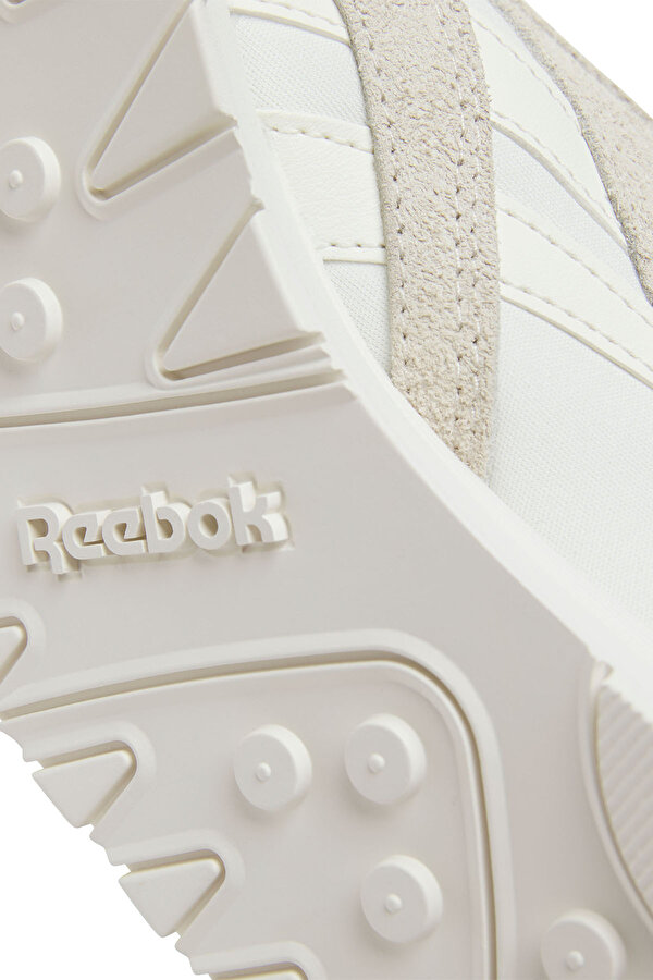 Shoes Reebok Classic Nylon Бежевый 011